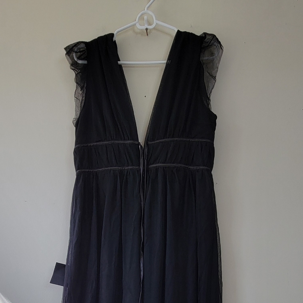 Lulu's Black Tulle Maxi Dress with Deep V & Open Back - Picture 6 of 7